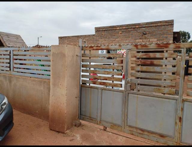 3 BEDROOM HOUSE FOR SALE IN RONDEBULT